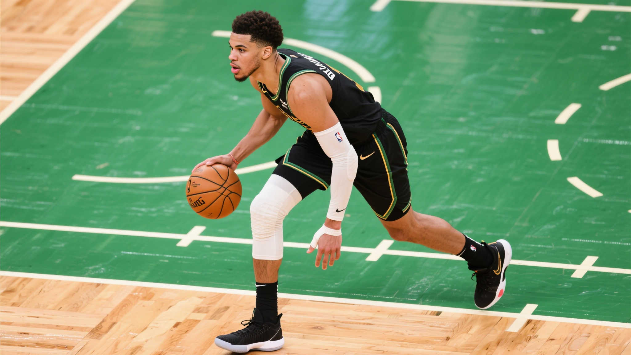 博格巴示好皇马：刻苦训练备战，接班克罗斯成焦点